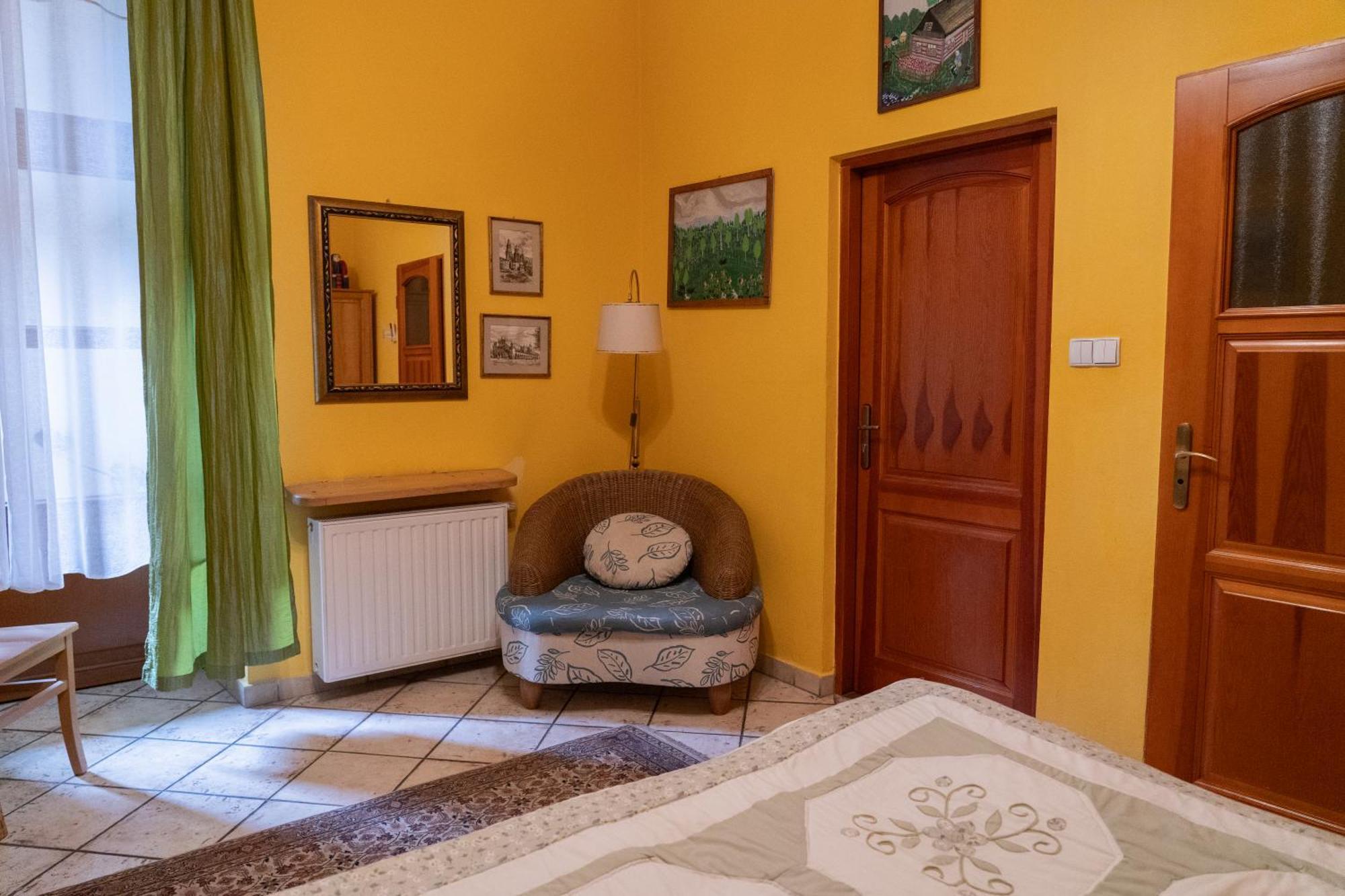 Kolory Guest House Cracovia Exterior foto